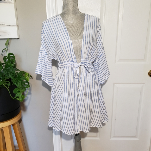 Rachel Zoe Tops - RACHEL ZOE tie front wrap